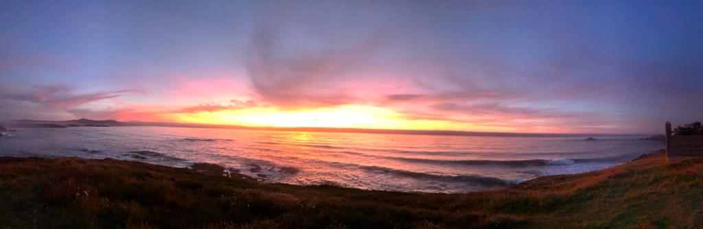 Atardecer mirando al mar