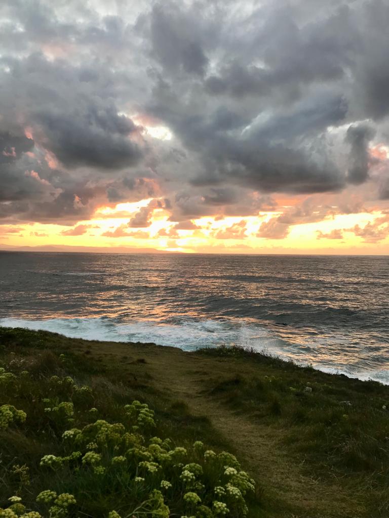 Atardecer en el mar de Tapia