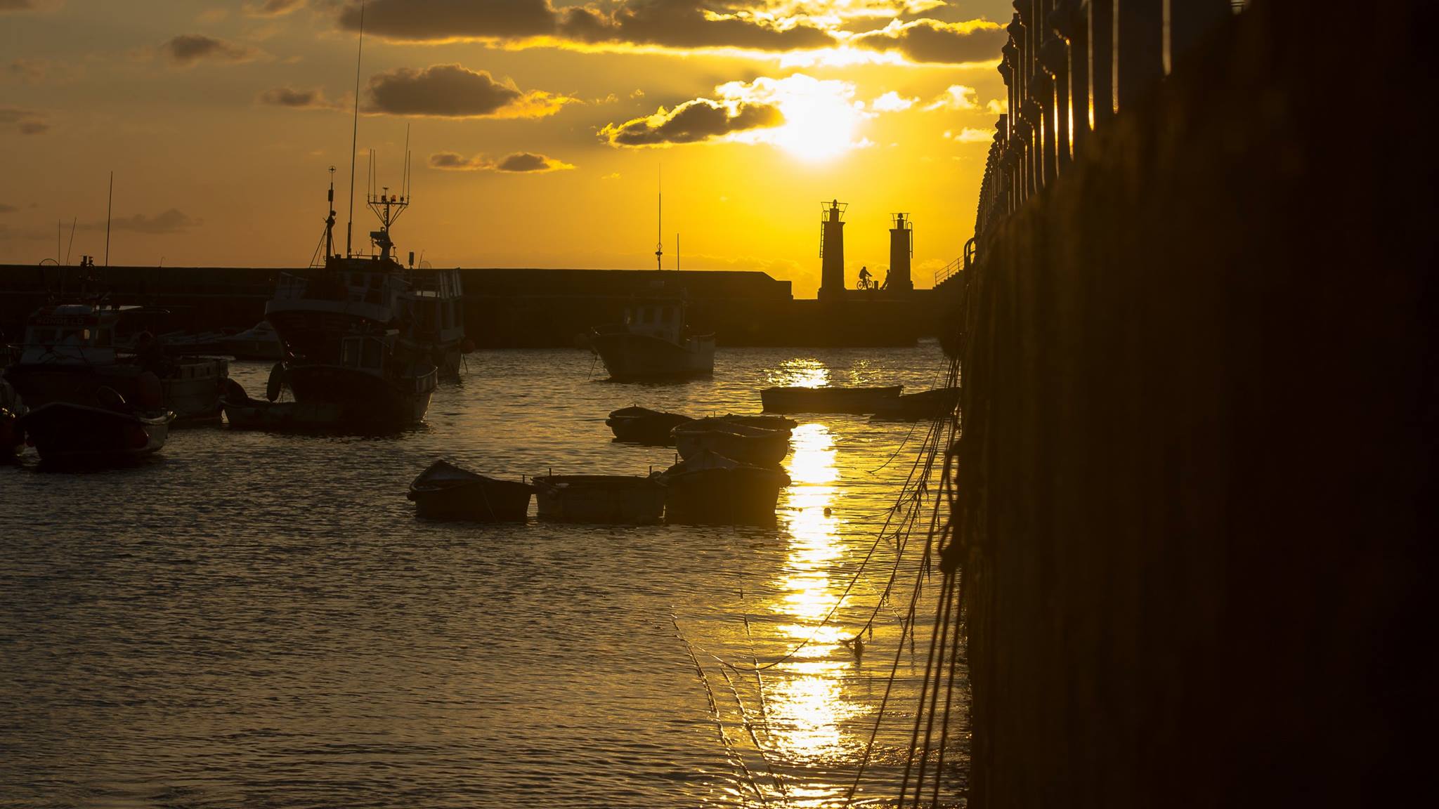 Atardecer muelle de Tapia