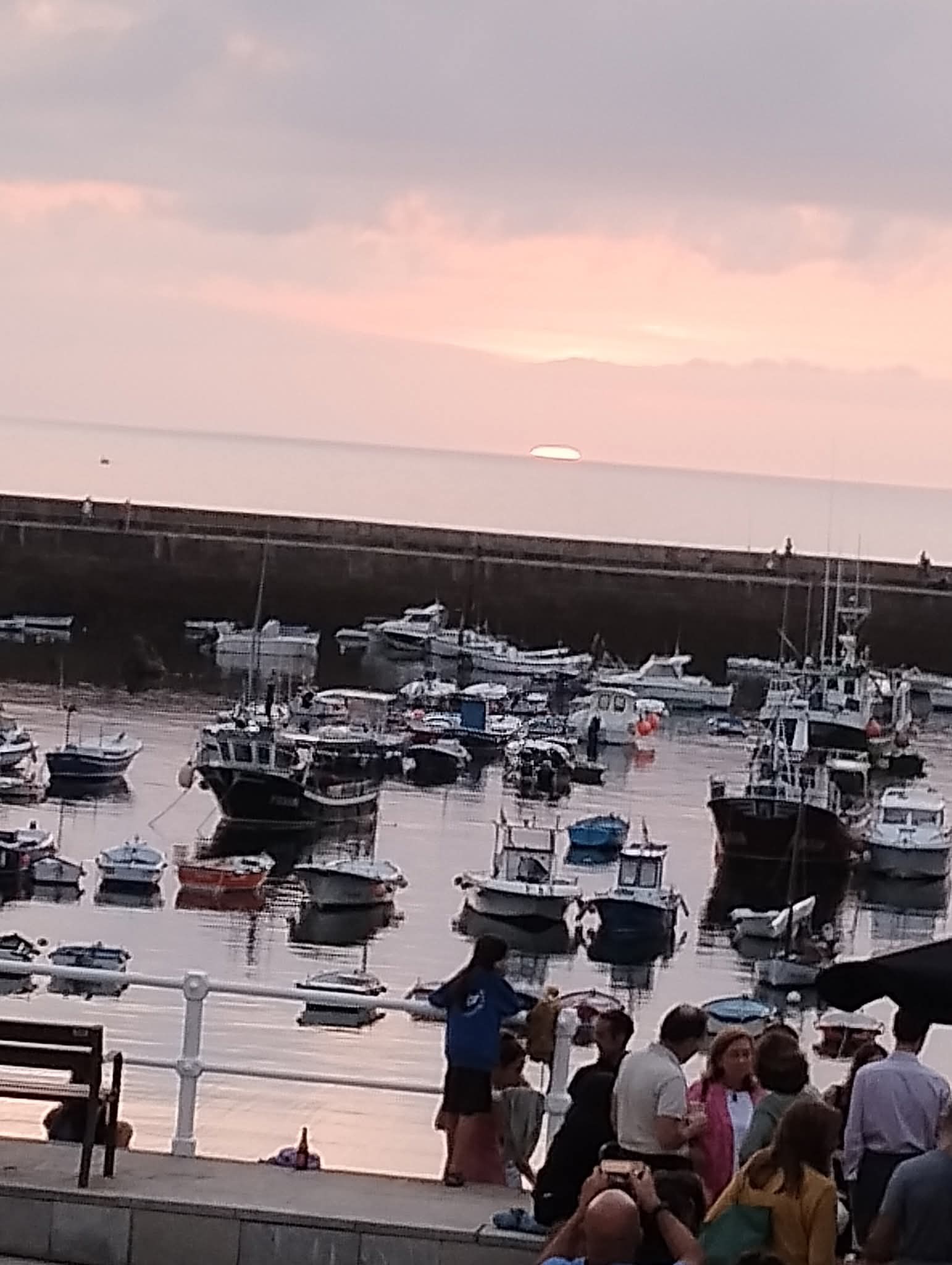 Atardecer muelle de Tapia