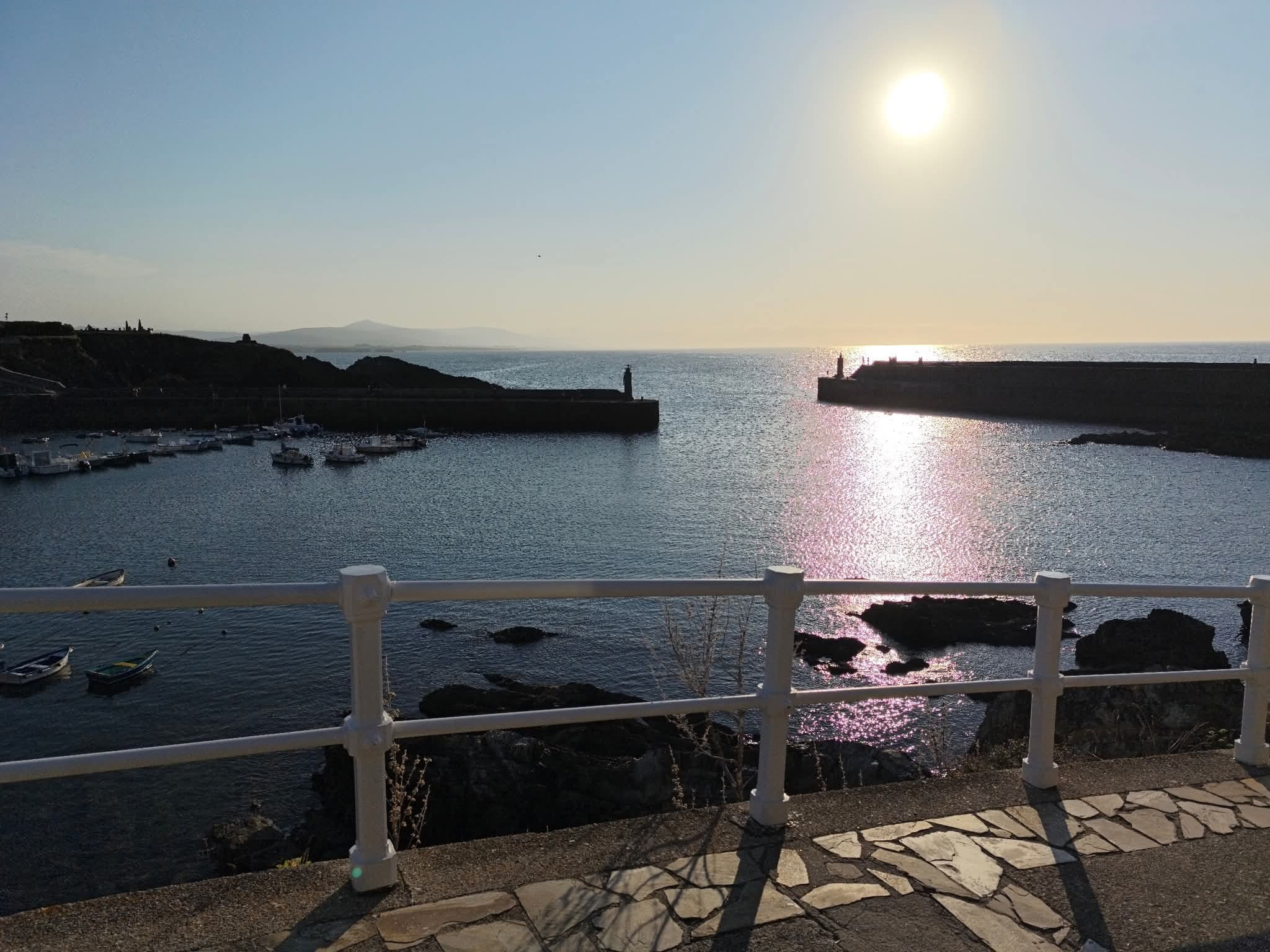 Atardecer muelle de Tapia