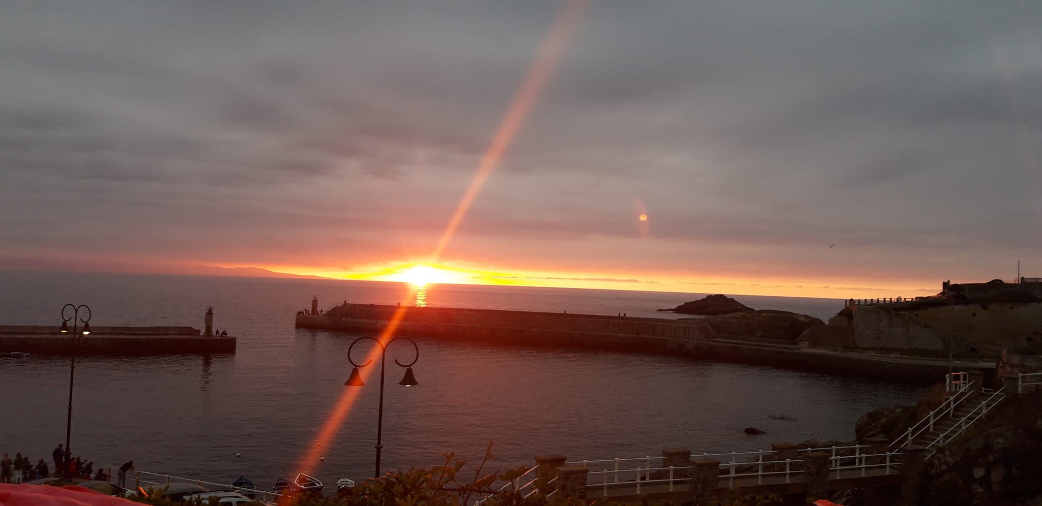 Atardecer desde el muelle de fuera