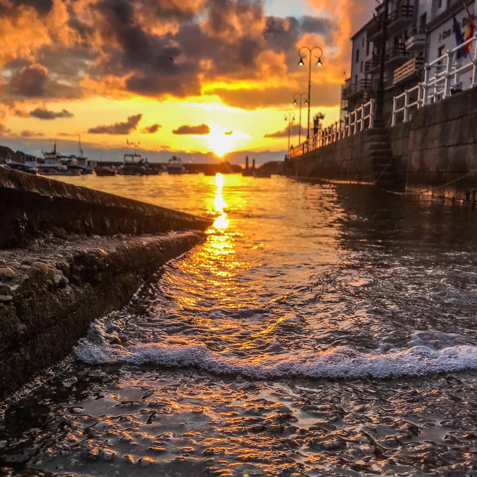 Atardecer muelle de Tapia