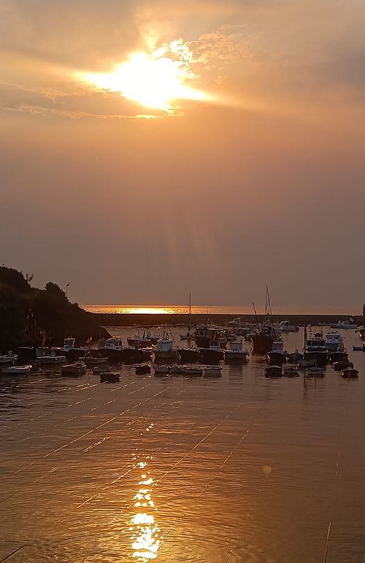 Atardecer muelle de Tapia