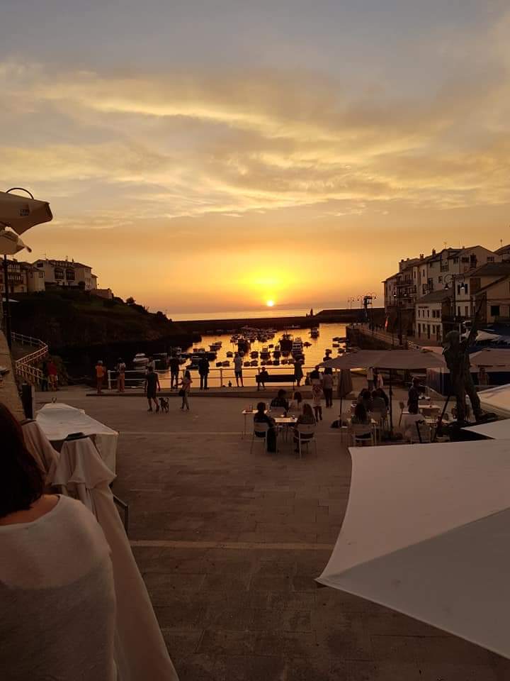 Atardecer muelle de Tapia