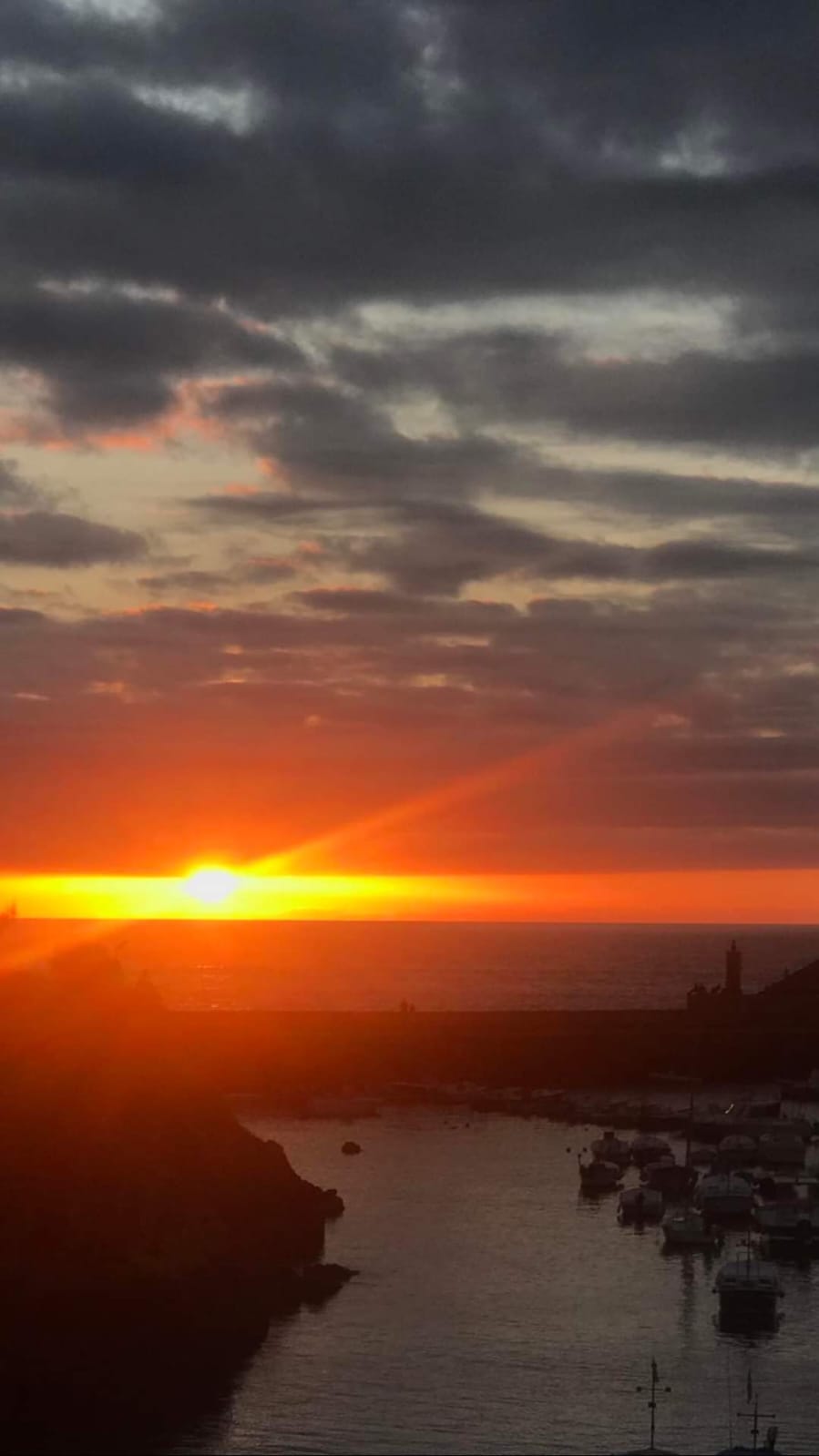 Atardecer muelle de Tapia