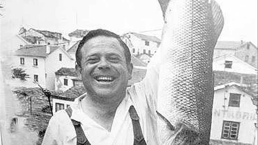 Moncho de los Sucaro riendo