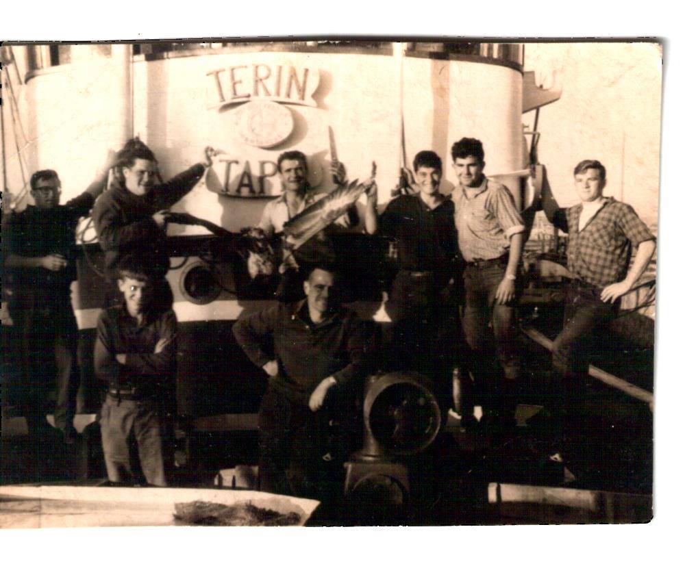 Barco el Terin y sus marineros