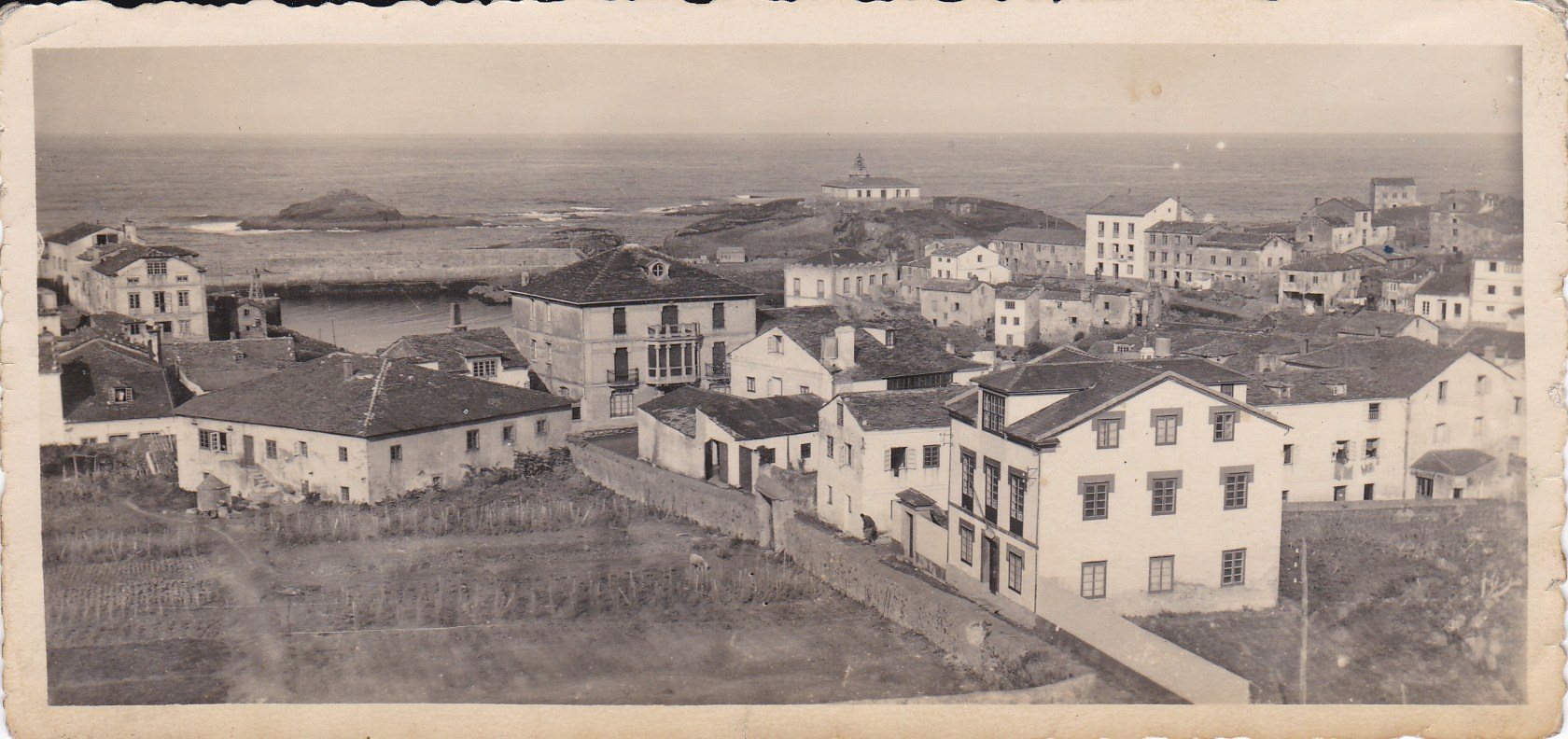 Vista aérea del pueblo Tapia de Casariego