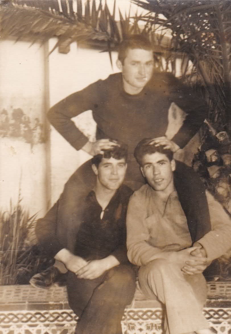 Grupo de jovenes tapiegos