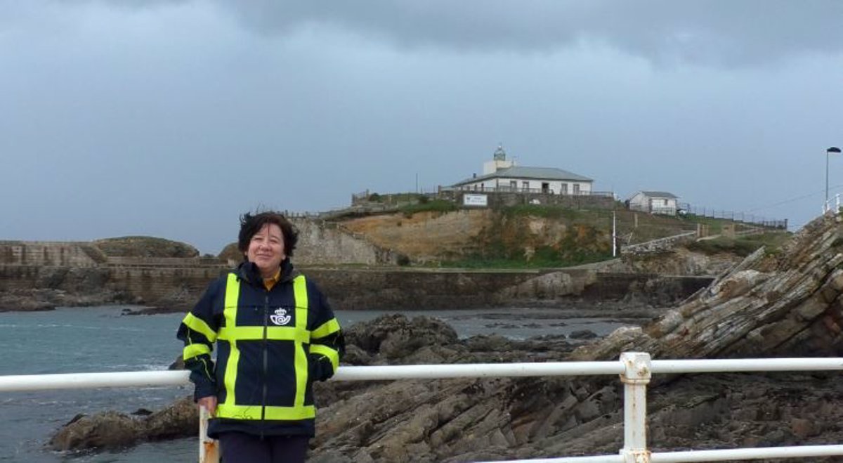 Tapia de la mano de Correos